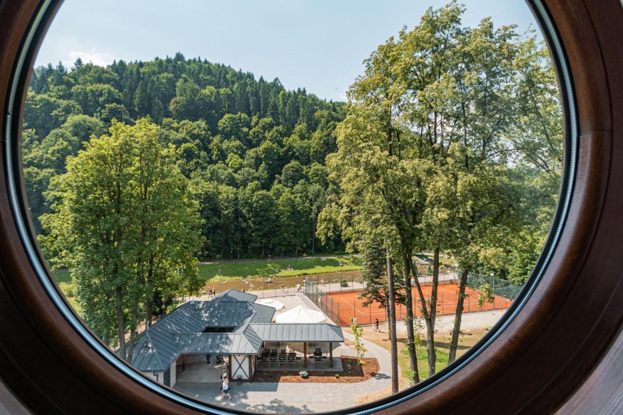 Szczawnica Park Resort & Spa Exterior foto View from the observation tower